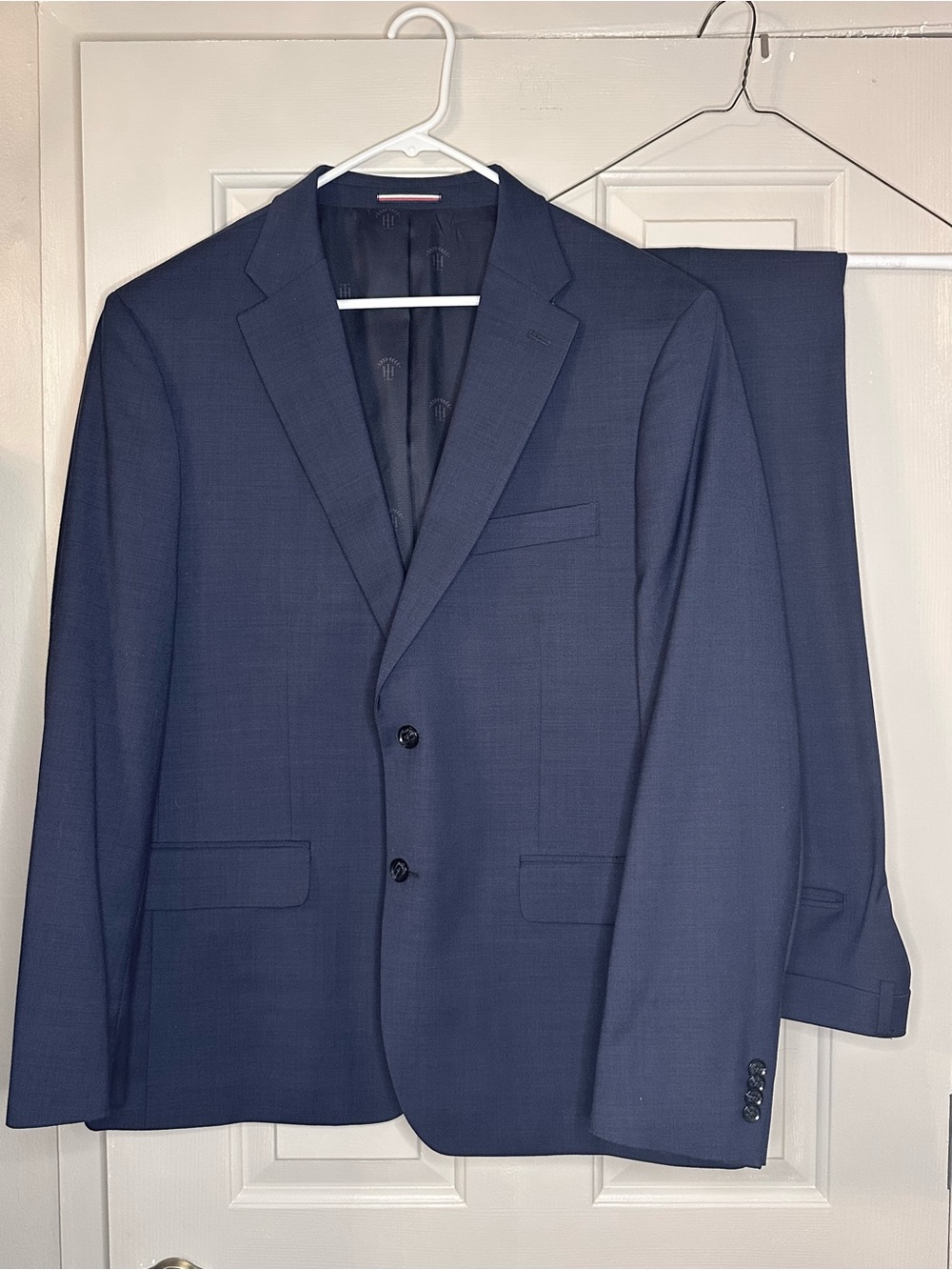 Tommy Hilfiger Men's Dark Blue Two-Piece Suit